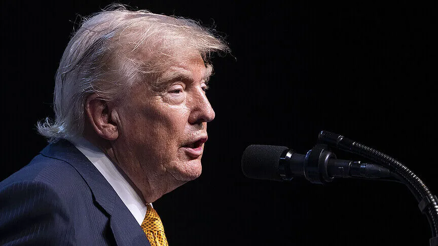 ABD Başkanı Trump, İran'a yönelik ABD saldırılarının devam edeceğini duyurdu
