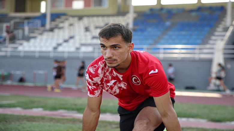 Türkiye şampiyonu milli atlet Emre Ergün, olimpiyat hedefi için koşuyor